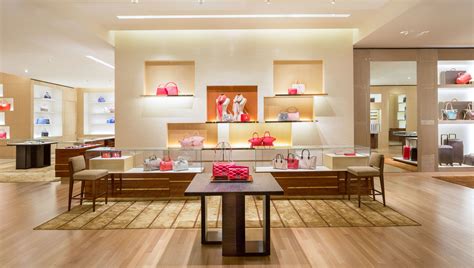 louis vuitton northbrook|louis vuitton chicago northbrook.